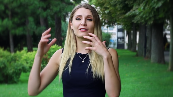 Lauren Southern 14 aug 2018 , eget verk. Laurensouthern.net Lauren Southern 14 aug 2018 , eget verk. Laurensouthern.net